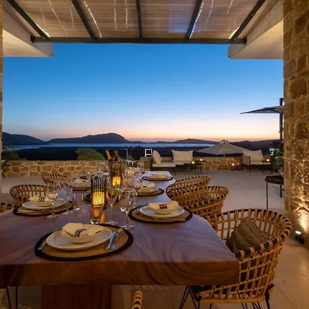 Family & Golf Laguna Towers Navarino *