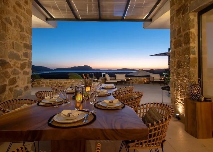 Family & Golf Laguna Towers Navarino *